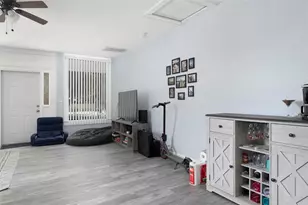 3651 Haines Rd N, Saint Petersburg, FL 33704 - Photo 21