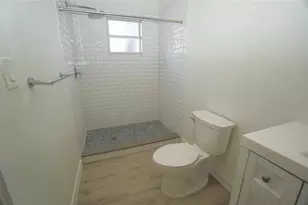 2511 W Fig St, Tampa, FL 33609 - Photo 13