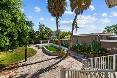 211 S Shore Crest Drive, Tampa, FL 33609 - Photo 7