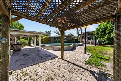 211 S Shore Crest Drive, Tampa, FL 33609 - Photo 13