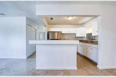 [Address not provided], Tampa, FL 33612 - Photo 9