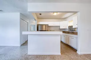 [Address not provided], Tampa, FL 33612 - Photo 9