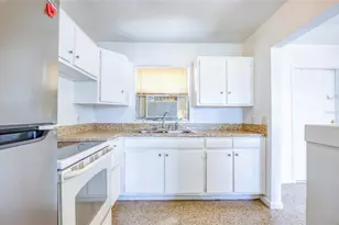 [Address not provided], Tampa, FL 33612 - Photo 13