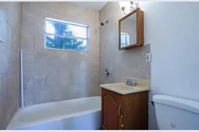 [Address not provided], Tampa, FL 33612 - Photo 21