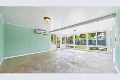 1902 53rd Street S, Gulfport, FL 33707 - Photo 17