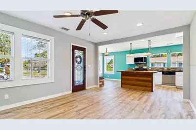 1902 53rd Street S, Gulfport, FL 33707 - Photo 7