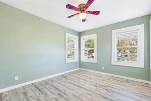 1902 53rd St S, Gulfport, FL 33707 - Photo 21