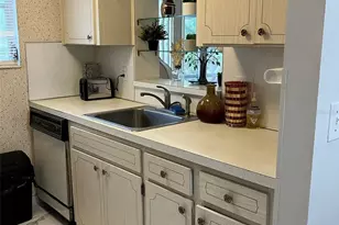 5750 80th Street N, Saint Petersburg, FL 33709 - Photo 11