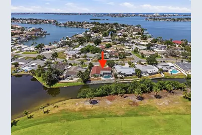 6496 Fairway View Boulevard S, Saint Petersburg, FL 33707 - Photo 33