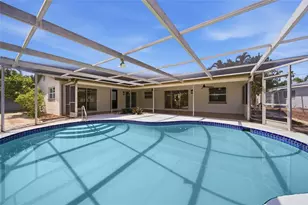 6496 Fairway View Blvd S, Saint Petersburg, FL 33707 - Photo 25
