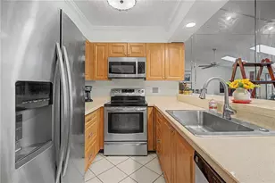 1206 Palm Dr, Tarpon Springs, FL 34689 - Photo 13