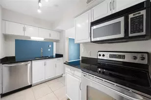 3300 Haviland Ct, Palm Harbor, FL 34684 - Photo 13