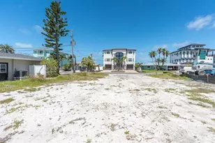 575 Crystal Dr, Madeira Beach, FL 33708 - Photo 17