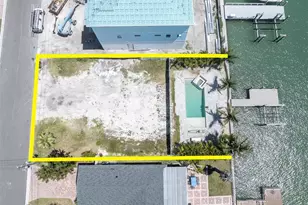 575 Crystal Dr, Madeira Beach, FL 33708 - Photo 11