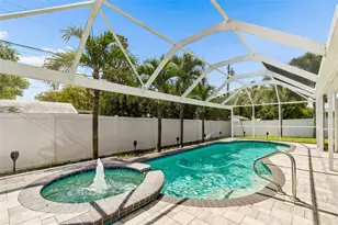 9045 Ridge Rd, Seminole, FL 33772 - Photo 31
