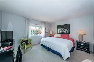 10365 Paradise Blvd, Treasure Island, FL 33706 - Photo 19