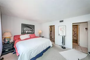 10365 Paradise Blvd, Treasure Island, FL 33706 - Photo 21