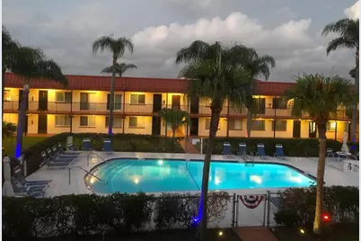 10365 Paradise Boulevard #16, Treasure Island, FL 33706 - Photo 3