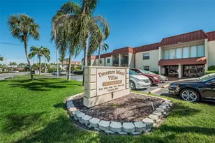 10365 Paradise Blvd, Treasure Island, FL 33706 - Photo 31