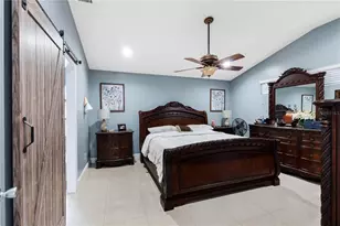 3306 Pin Oak Ln, Tampa, FL 33618 - Photo 25
