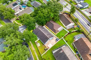 3306 Pin Oak Ln, Tampa, FL 33618 - Photo 9