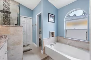 3306 Pin Oak Ln, Tampa, FL 33618 - Photo 29