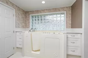 6782 14th Ave N, Saint Petersburg, FL 33710 - Photo 39