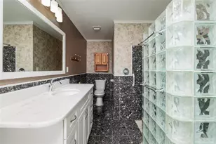 6782 14th Ave N, Saint Petersburg, FL 33710 - Photo 41