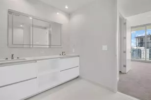 400 Central Ave, Saint Petersburg, FL 33701 - Photo 29