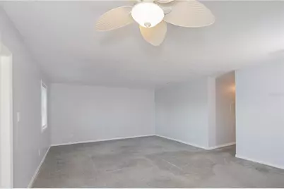 123 Seahorse Drive SE #D, Saint Petersburg, FL 33705 - Photo 5