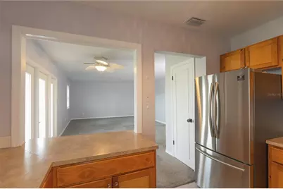 123 Seahorse Drive SE #D, Saint Petersburg, FL 33705 - Photo 3