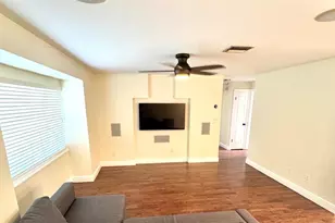 1878 Murray Ave, Clearwater, FL 33755 - Photo 7