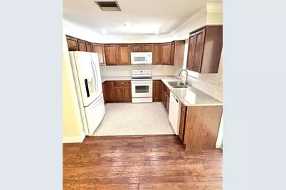 1878 Murray Avenue, Clearwater, FL 33755 - Photo 9