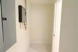 1843 Oklahoma Ave NE, Saint Petersburg, FL 33703 - Photo 19