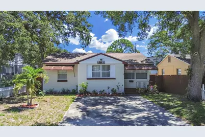 2730 Edwards Avenue S, Saint Petersburg, FL 33705 - Photo 1