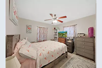 2730 Edwards Avenue S, Saint Petersburg, FL 33705 - Photo 15