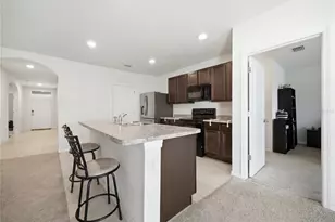 36250 Jenny Lynne Cir, Zephyrhills, FL 33541 - Photo 13
