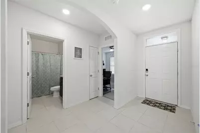 36250 Jenny Lynne Circle, Zephyrhills, FL 33541 - Photo 5