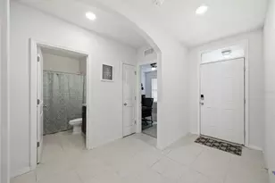 36250 Jenny Lynne Cir, Zephyrhills, FL 33541 - Photo 5