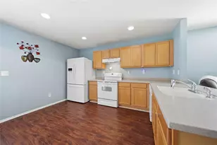 30837 Sonnet Glen Dr, Wesley Chapel, FL 33543 - Photo 11