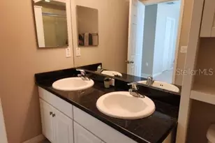 7031 Woodchase Glen Dr, Riverview, FL 33578 - Photo 11