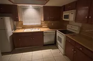 3401 Sunrise Villas Ct S, Tampa, FL 33614 - Photo 5