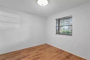 7000 5th St N, Saint Petersburg, FL 33702 - Photo 15