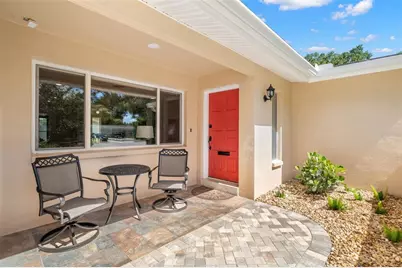 7940 3rd Street N, Saint Petersburg, FL 33702 - Photo 3