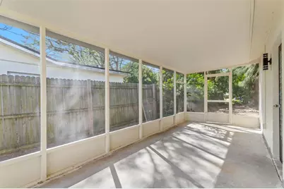 1524 Arizona Avenue NE, Saint Petersburg, FL 33703 - Photo 21