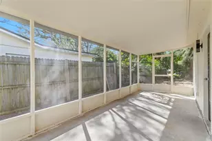 1524 Arizona Ave NE, Saint Petersburg, FL 33703 - Photo 21