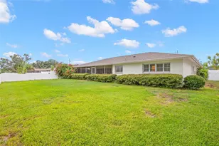 6729 Tequesta Dr, Seminole, FL 33777 - Photo 37