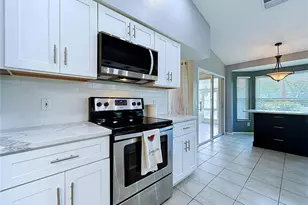 9726 Sweeping View Dr, New Port Richey, FL 34655 - Photo 17