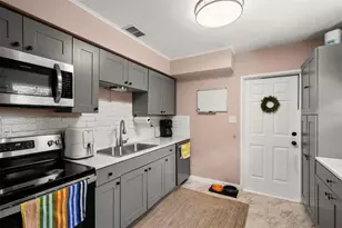 315 W Lambright St, Tampa, FL 33604 - Photo 13