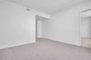 400 Central Ave, Saint Petersburg, FL 33701 - Photo 31